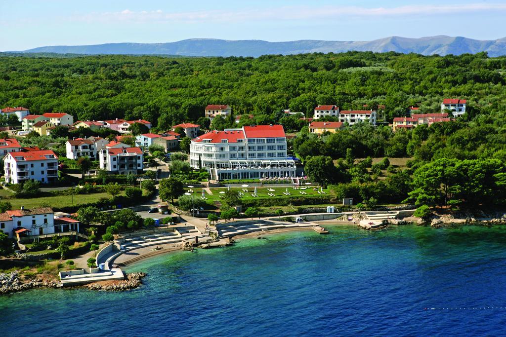 Spa & Wellness Hotel Pinia Malinska Exterior photo