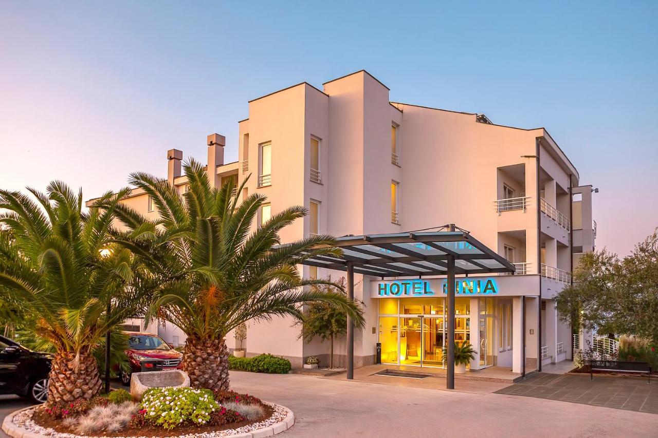 Spa & Wellness Hotel Pinia Malinska Exterior photo